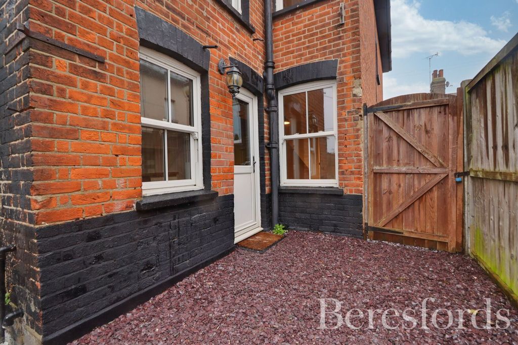 Property photo 3 of 20 Picture 3