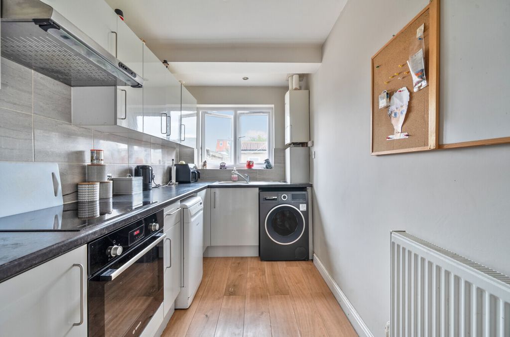 Property photo 3 of 15 Kitchen