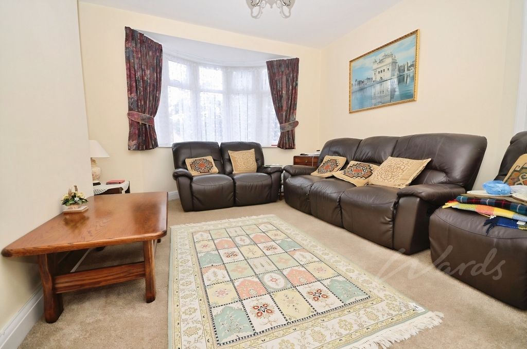 Property photo 3 of 7 Woodlands Lounge