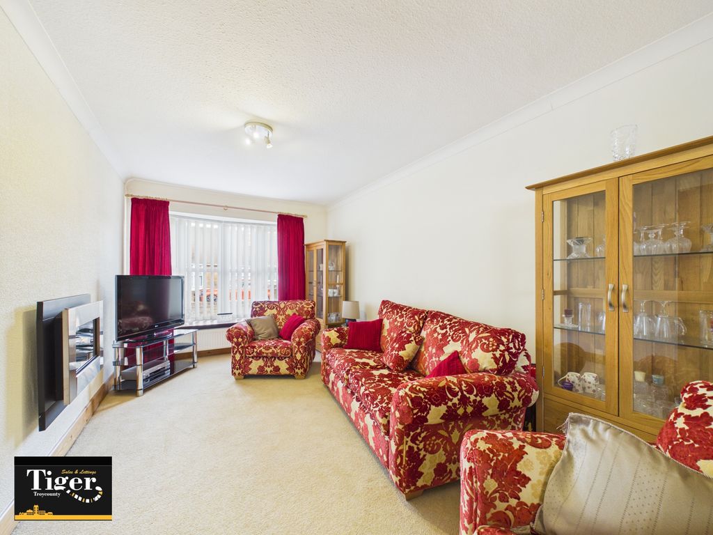 Property photo 3 of 23