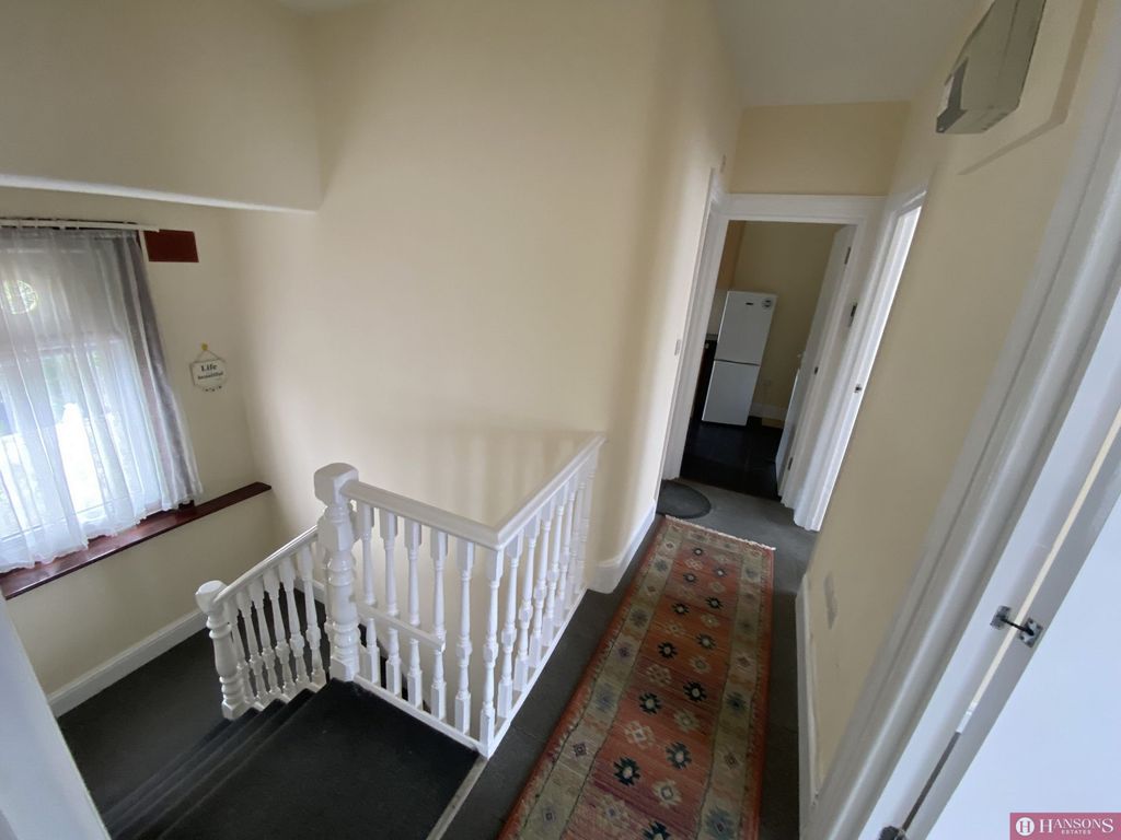 Property photo 2 of 7 Photo 7