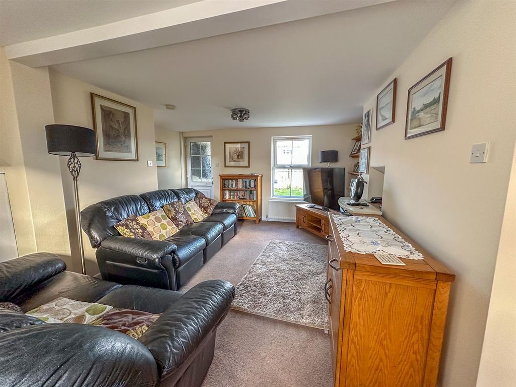 Property photo 2 of 22 40 St German Place (26).Jpg