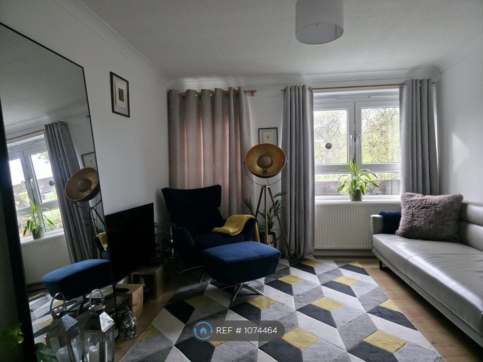 Property photo 2 of 9 Living Space ( For Inspiration)