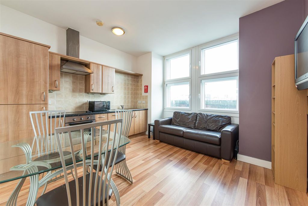 Property photo 2 of 7 W-5564.Jpg