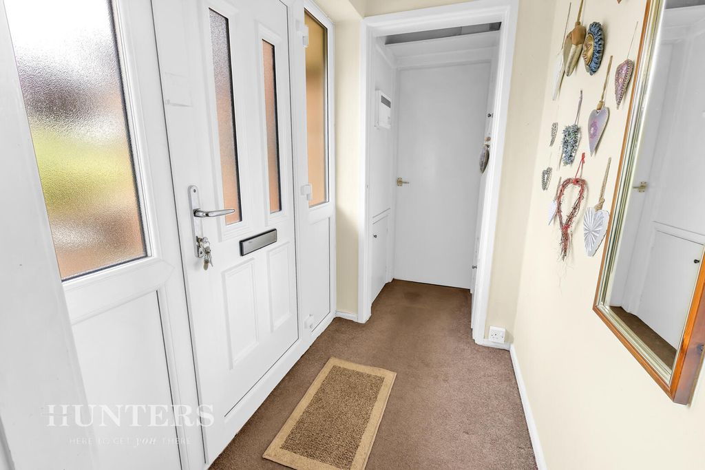 Property photo 3 of 20 Hallway