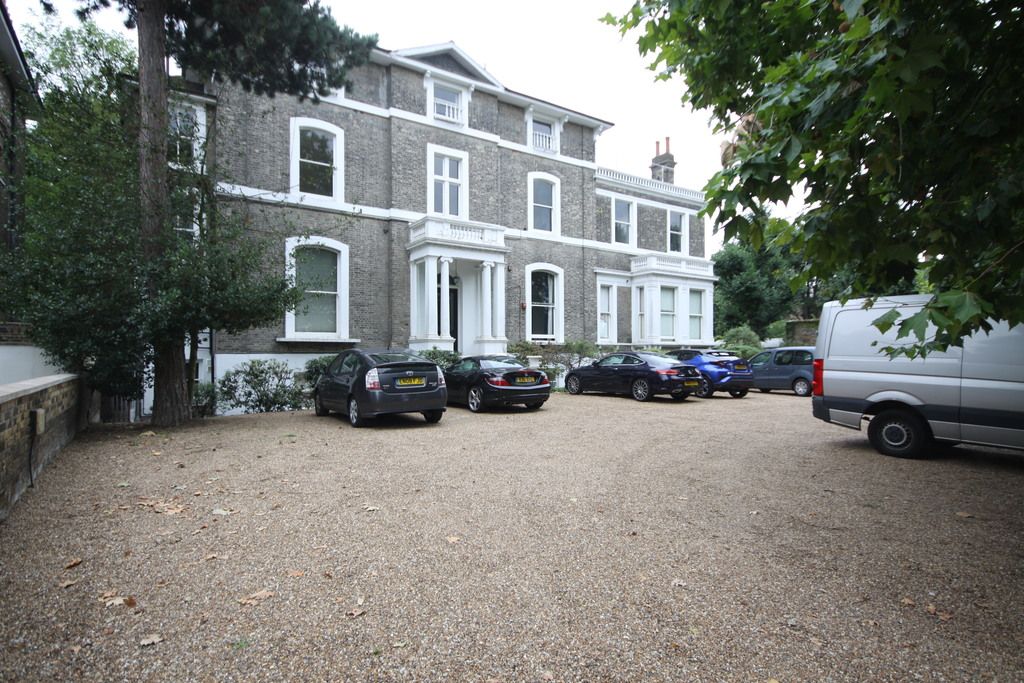 Property photo 1 of 11