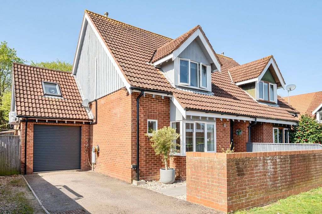 Property photo 1 of 22