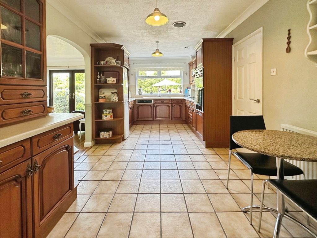 Property photo 3 of 23 3160507