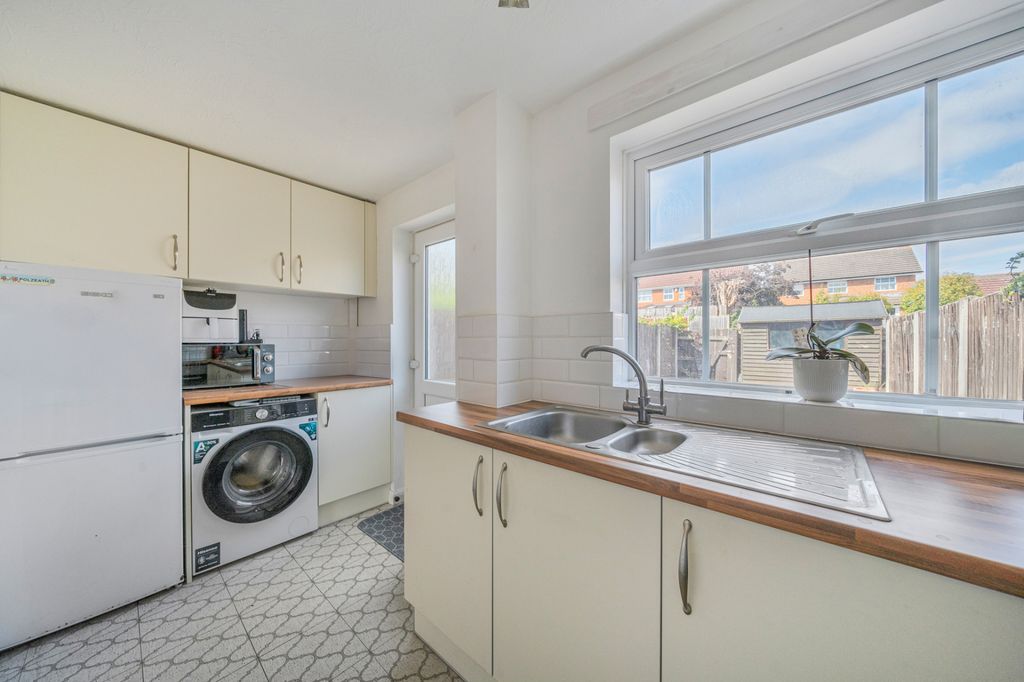 Property photo 3 of 14