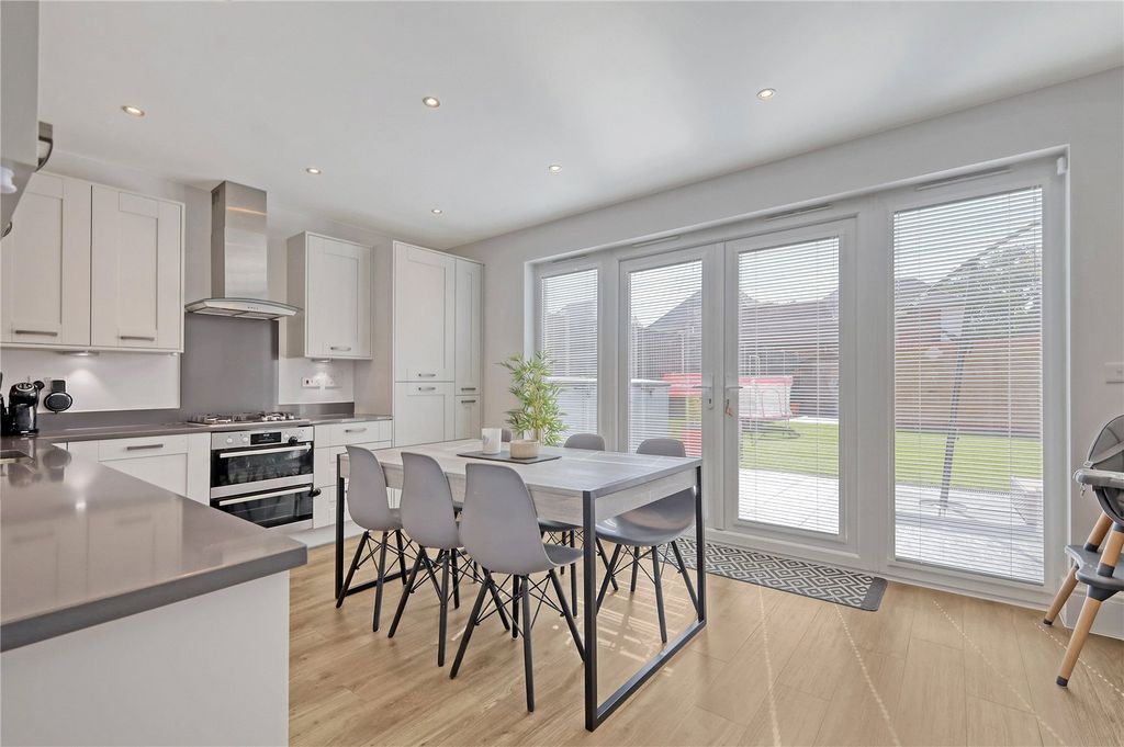 Property photo 2 of 16 Kitchen/Diner