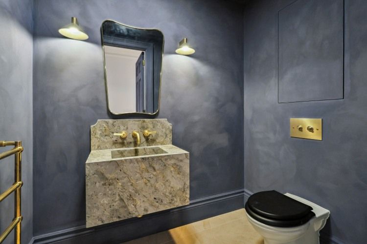 Property photo 3 of 12 Cloakroom