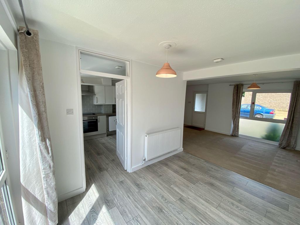 Property photo 3 of 10 View