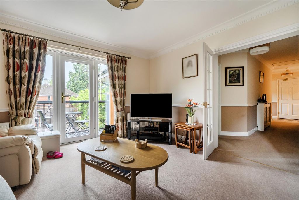 Property photo 3 of 15 1472831-13-6A2Ae2Fedd851.Jpg