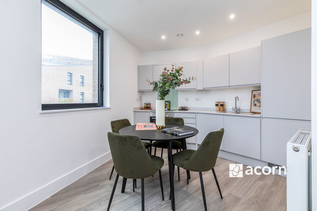 Property photo 2 of 9 21_Starlet_Wharf-4