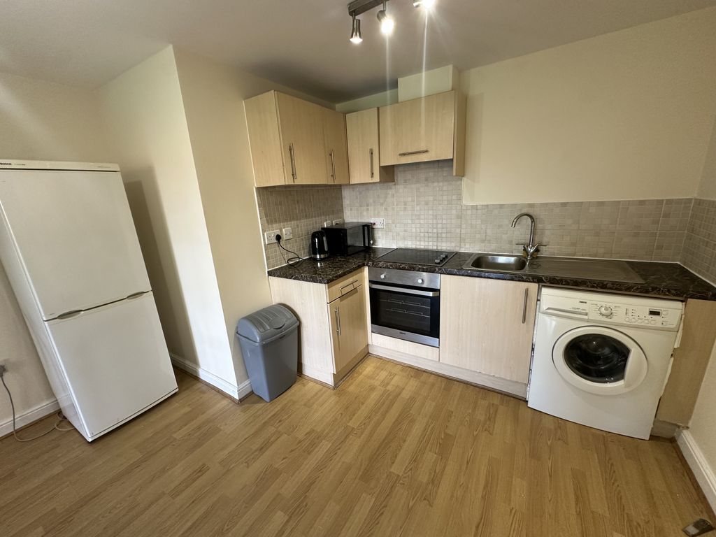 Property photo 3 of 9 Gallery