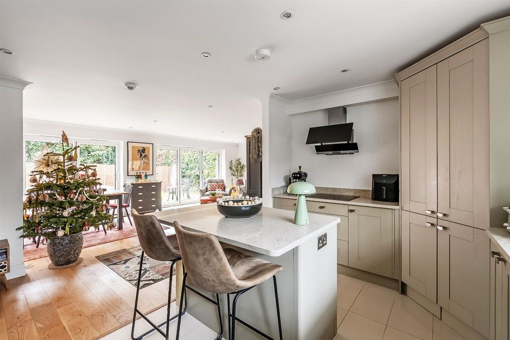 Property photo 2 of 18 .17.Jpg