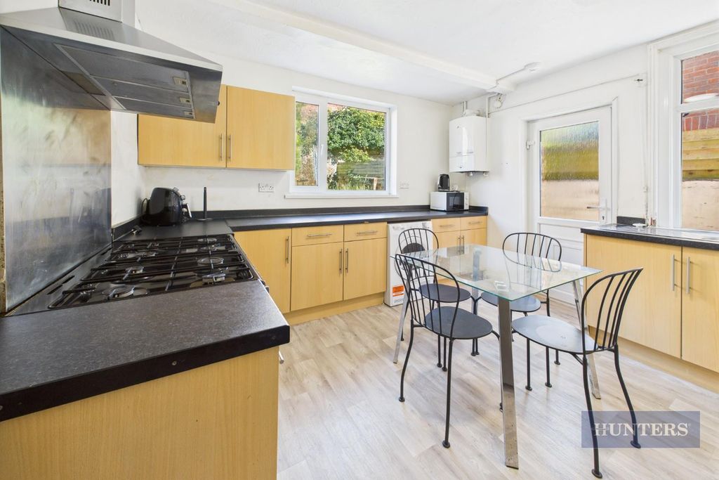 Property photo 2 of 11 Cam05152G0-Pr0140-Still002.Jpg