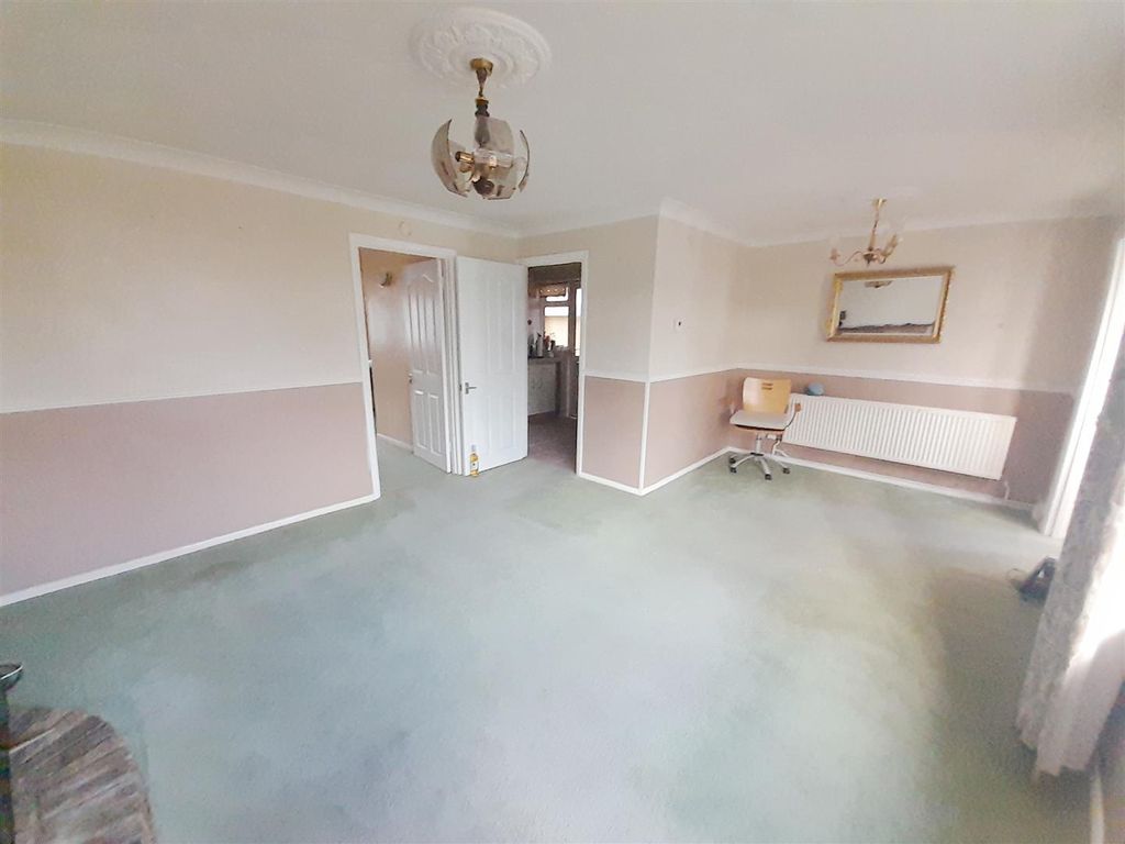 Property photo 2 of 15 1