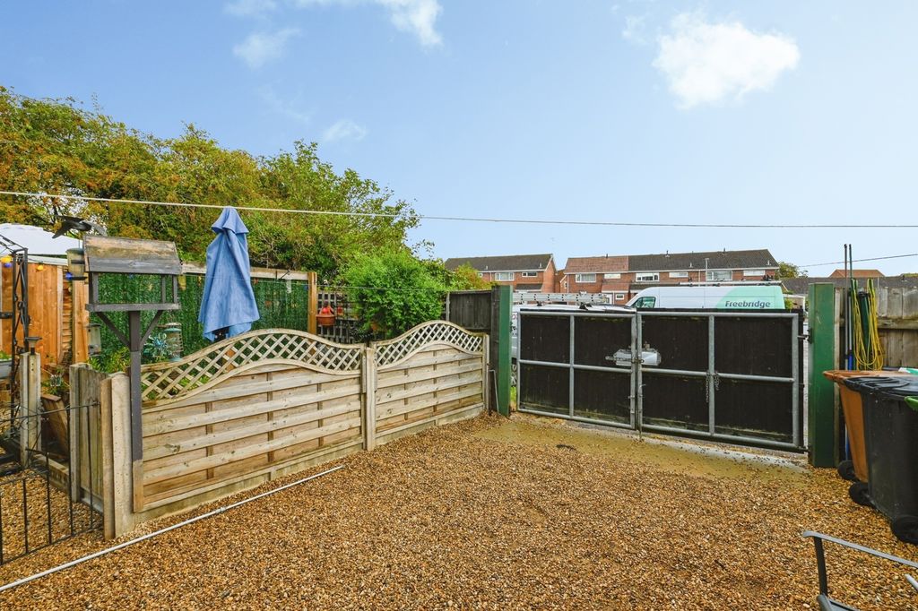 Property photo 3 of 18 Pbox-Img.Jpg