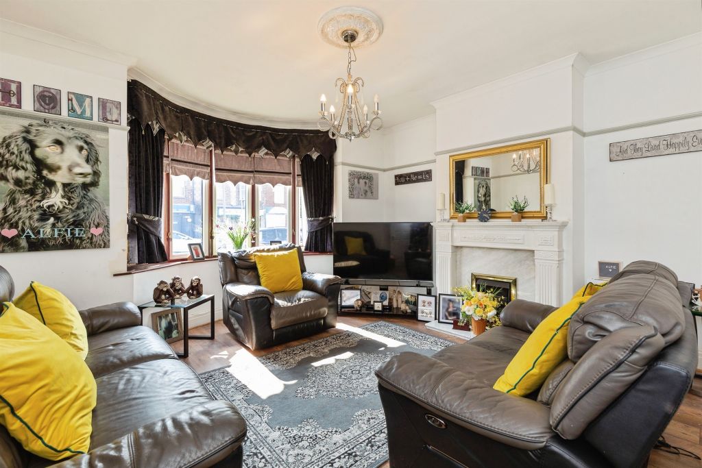 Property photo 2 of 11