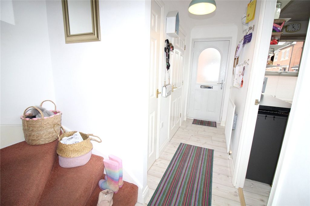 Property photo 3 of 18 Picture No. 10