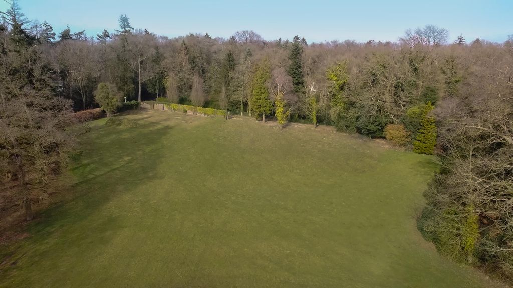 Property photo 3 of 18