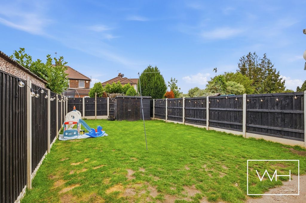 Property photo 2 of 20 57 Crompton Avenue, Sprotbrough 20