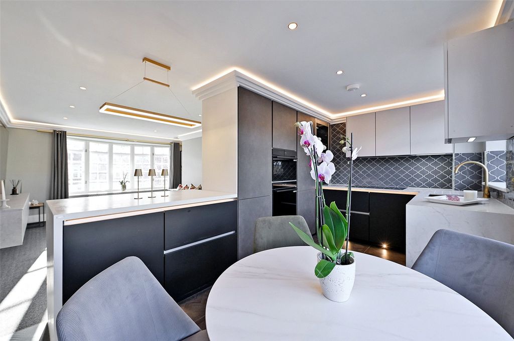 Property photo 1 of 10 Picture No. 26