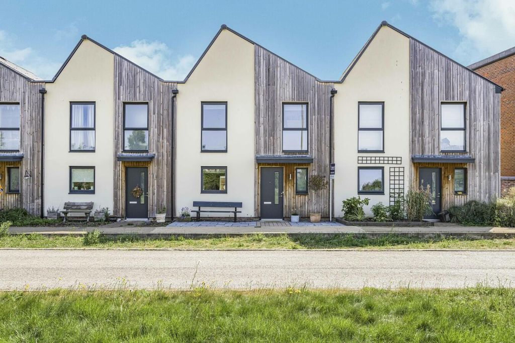 Property photo 1 of 25 3874216_Preview.Jpg