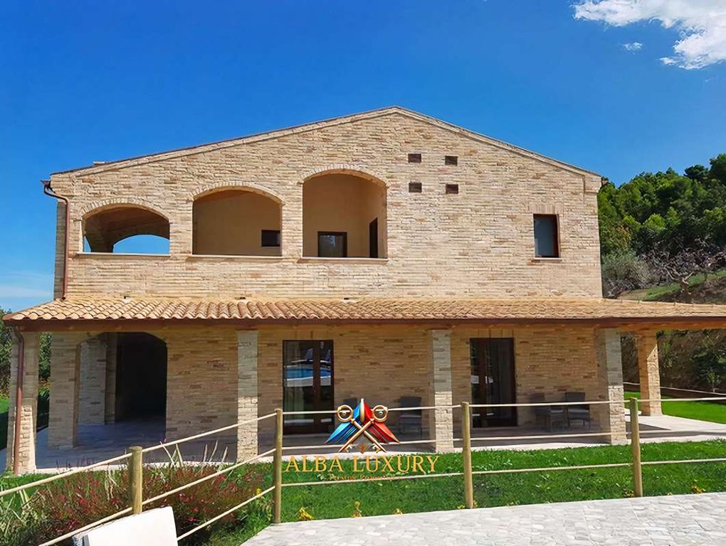 Property photo 2 of 18