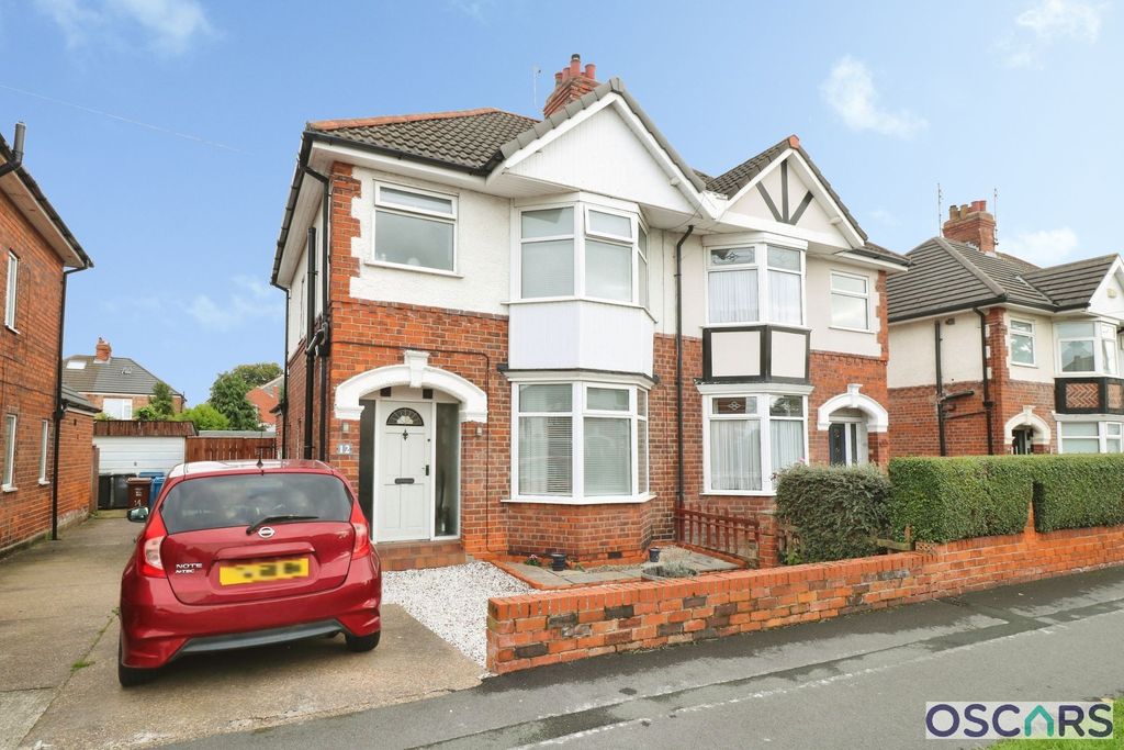 Property photo 1 of 13