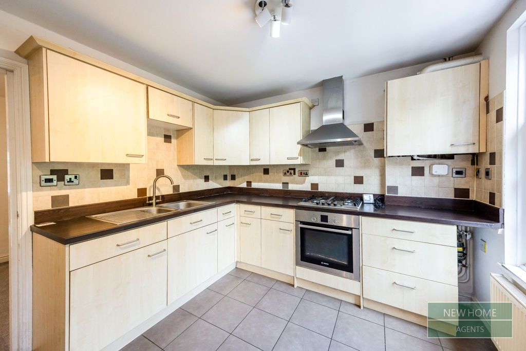 Property photo 3 of 19 Photo 8
