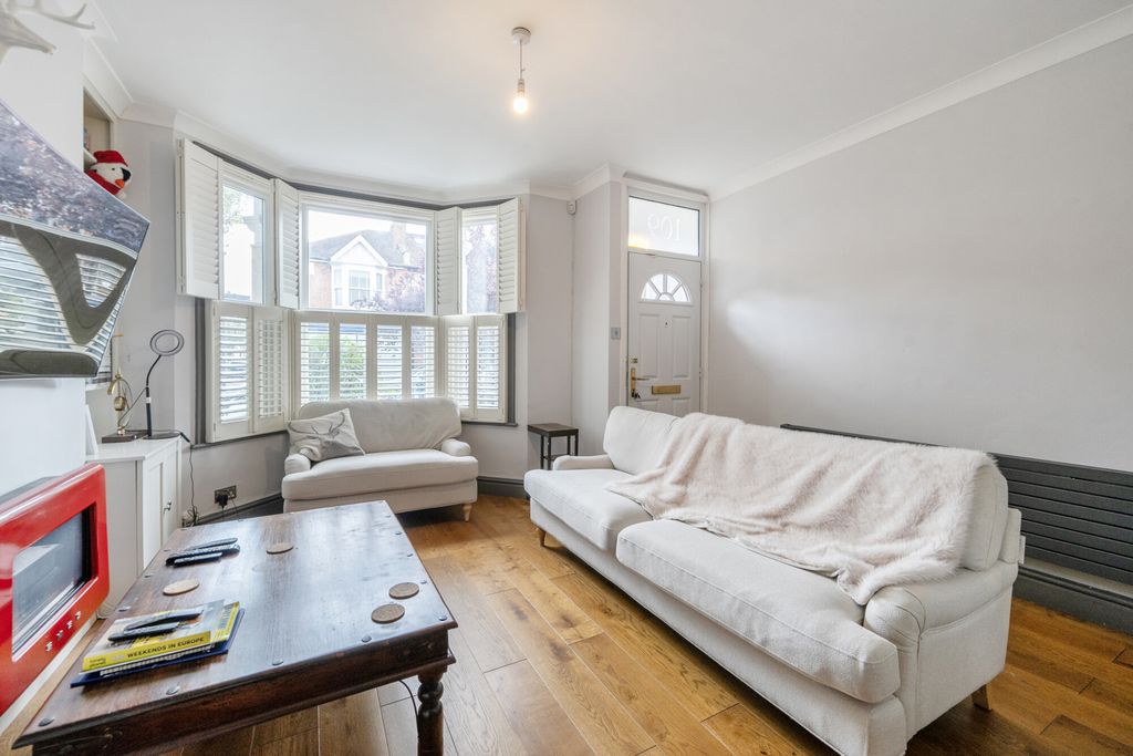 Property photo 2 of 21 1453720-1-69F9B98...