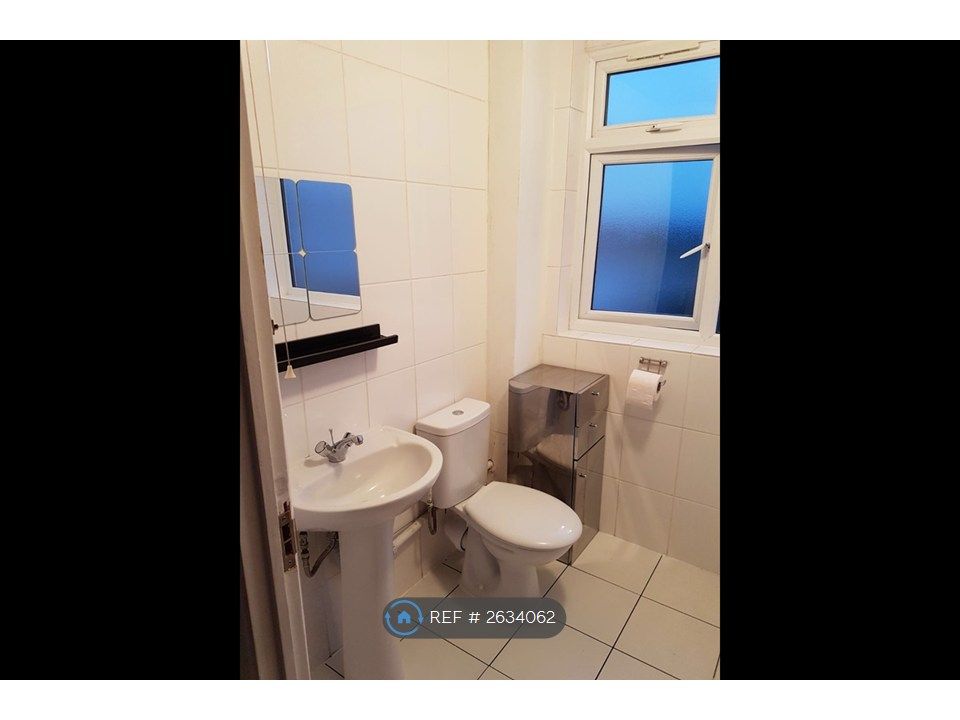 Property photo 3 of 5