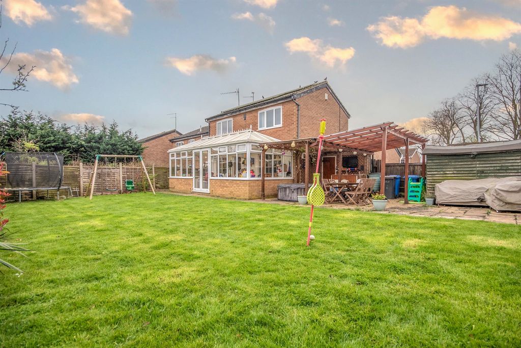 Property photo 2 of 13