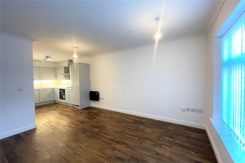 Property photo 3 of 10 Dor10