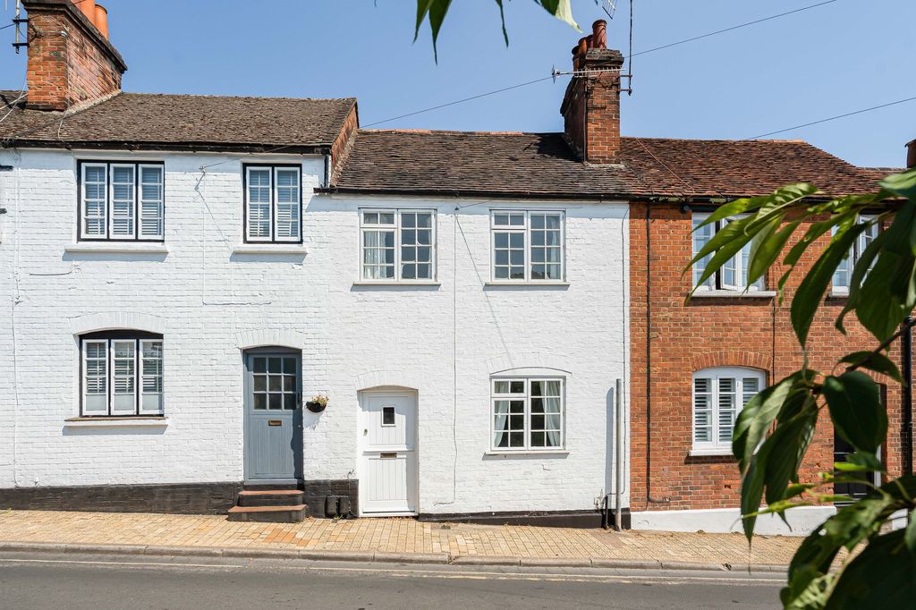 Property photo 1 of 12