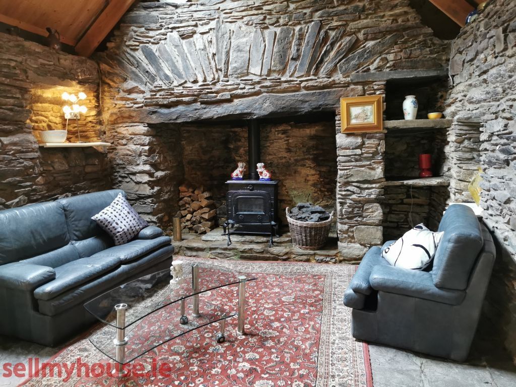 Property photo 3 of 9