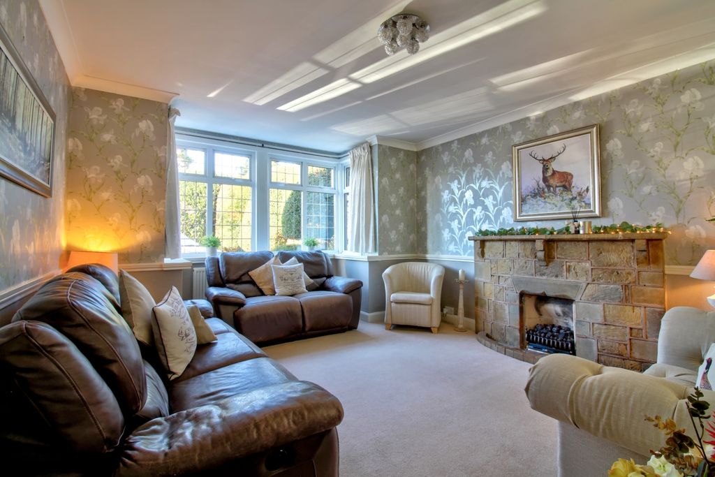 Property photo 2 of 14 Windy Arbour Kenilworth - Matt Clinton Ewemove