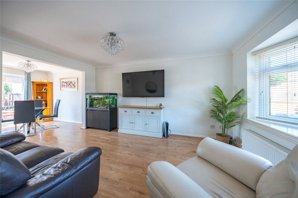 Property photo 3 of 15 Picture No. 02