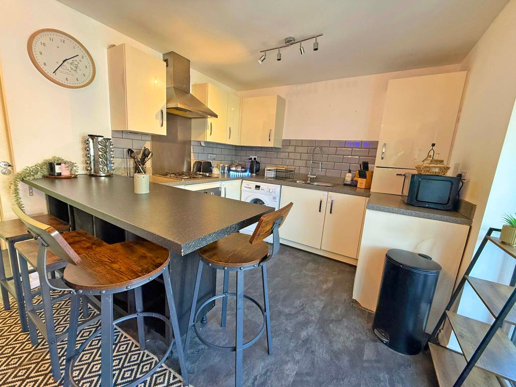 Property photo 3 of 12 Img_2145