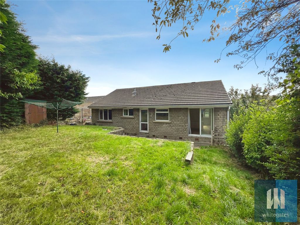 Property photo 2 of 22 Picture No. 16