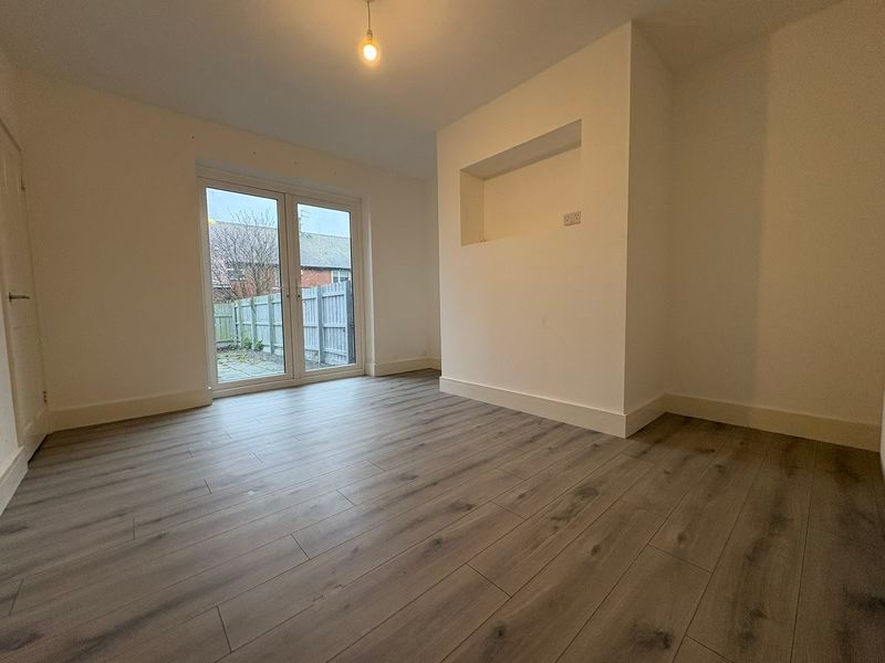 Property photo 2 of 11 Photo 9