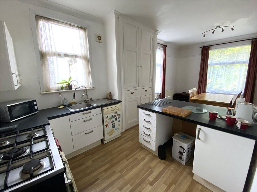 Property photo 3 of 15 Picture No. 10