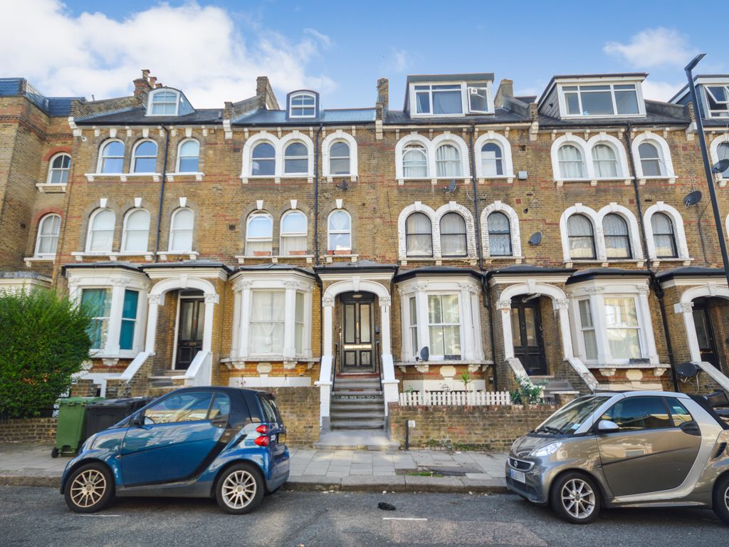 Property photo 2 of 18