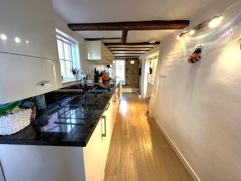 Property photo 3 of 14 Kitchen 2.Jpg