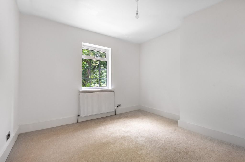 Property photo 2 of 11 Picture No. 04