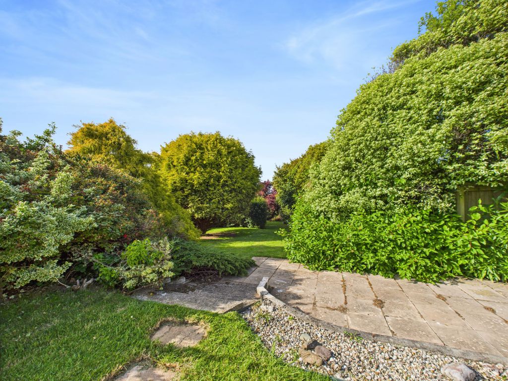 Property photo 2 of 29