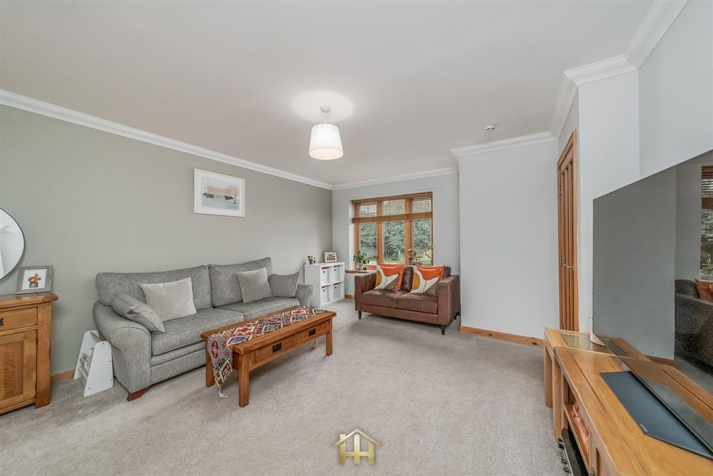 Property photo 2 of 24 17 Green Julian Place Inchture Ph14 9Pa 030826 Edi