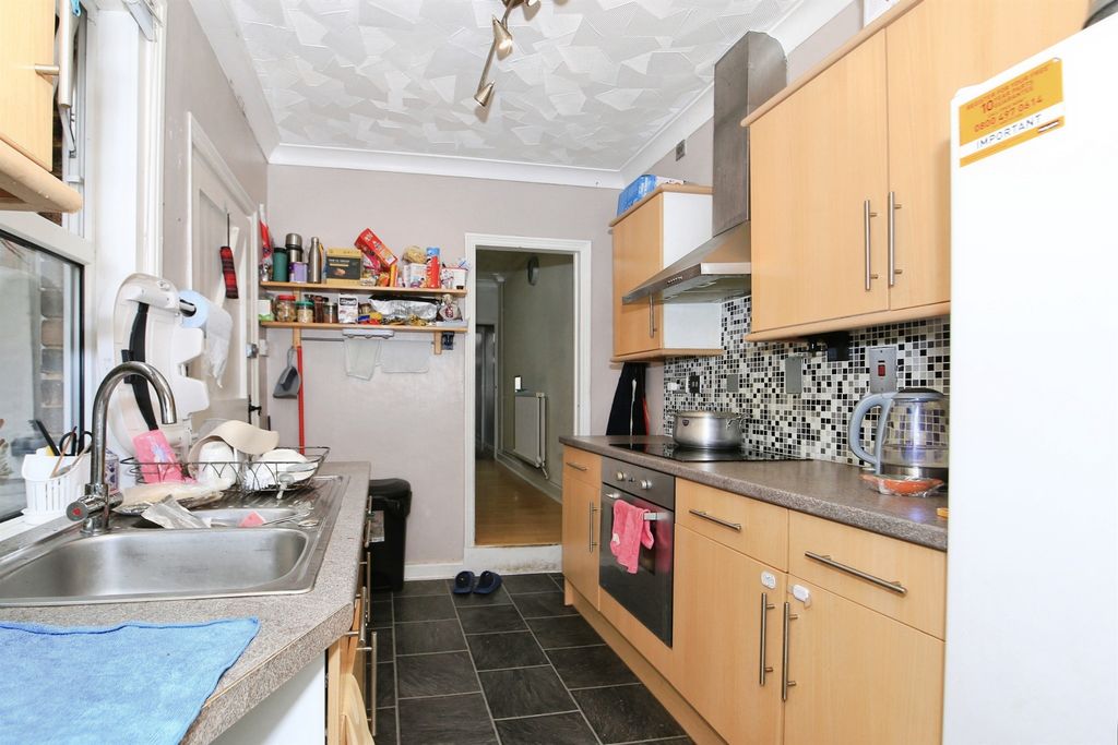 Property photo 2 of 15